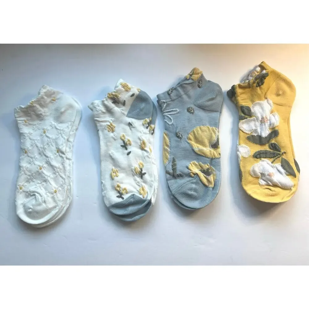 NEW Bundle of‎ 4 Blue White Yellow Embroidered Floral Breathable Ankle Socks M/L